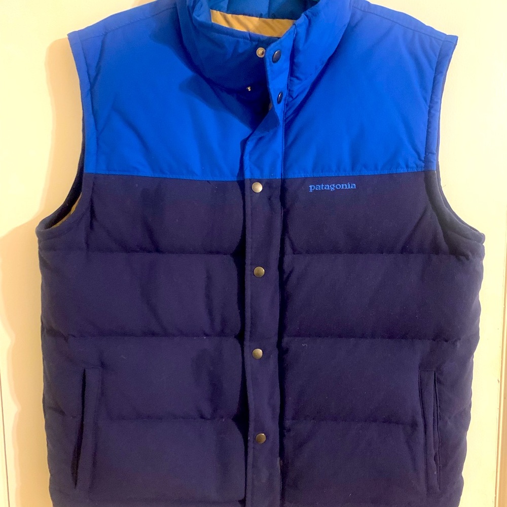 Patagonia puffy vest men’s size large